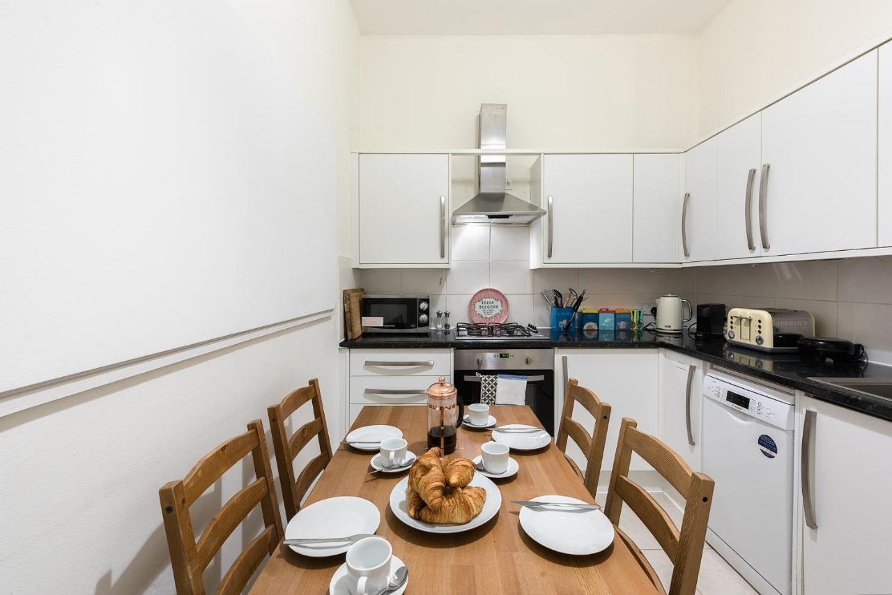 Heart Of Ealing Apartment With Garden Londra Exterior foto