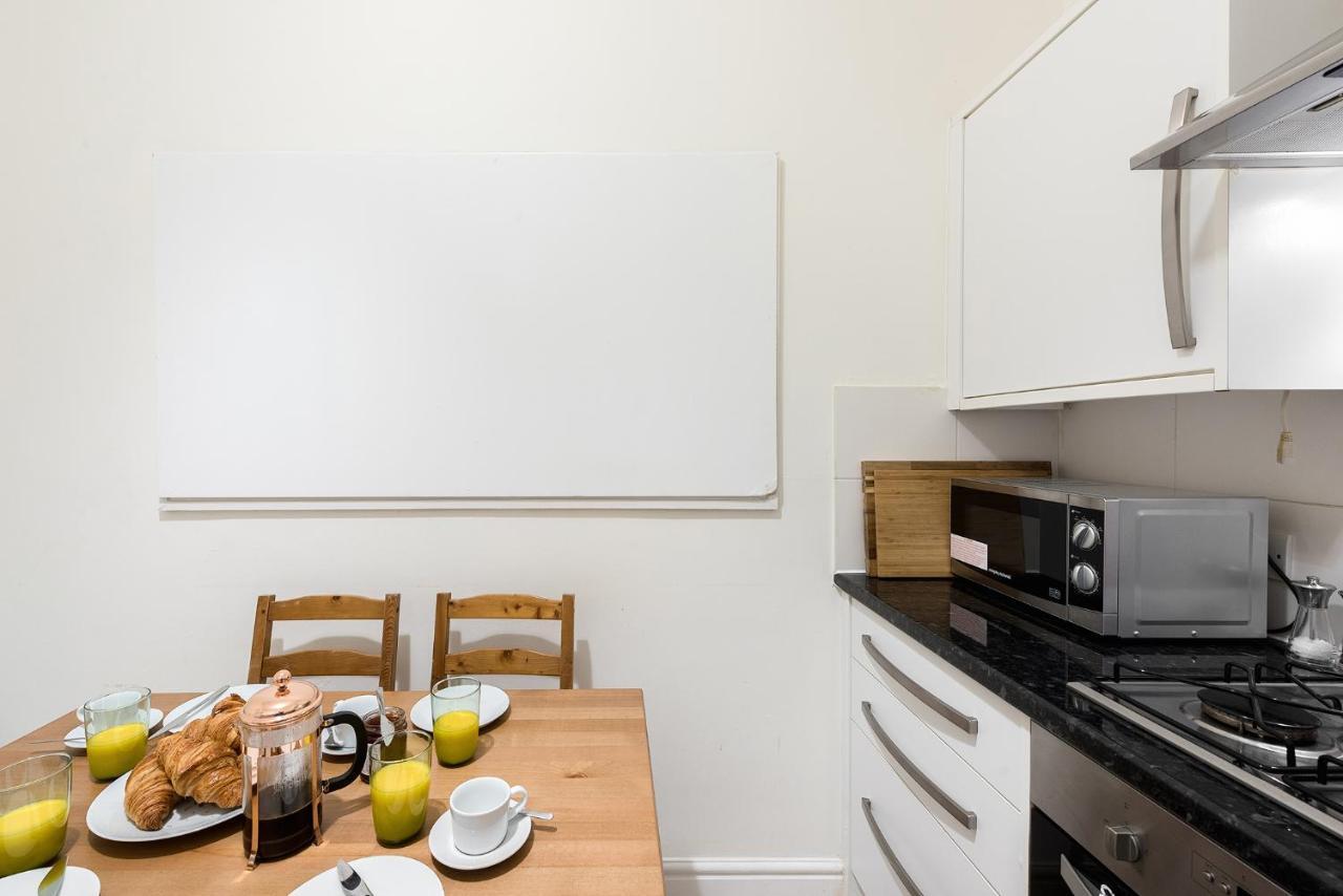 Heart Of Ealing Apartment With Garden Londra Exterior foto
